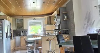 von_poll_real_estate_property_25232006_image_6