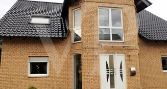 von_poll_real_estate_property_25232006_image_2