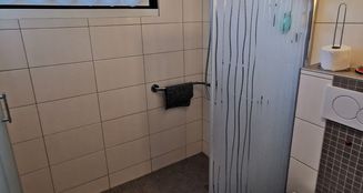 von_poll_real_estate_property_25232004_image_28
