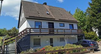 von_poll_real_estate_property_25232004_image_4
