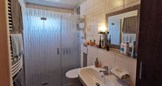 von_poll_real_estate_property_25232004_image_27