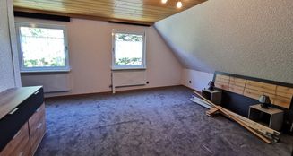 von_poll_real_estate_property_25232004_image_33