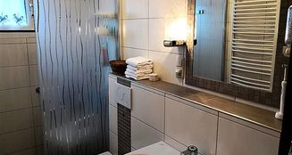 von_poll_real_estate_property_25232004_image_26