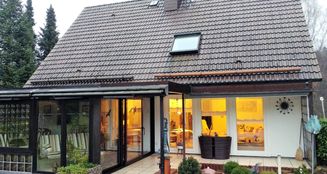 von_poll_real_estate_property_25232004_image_1