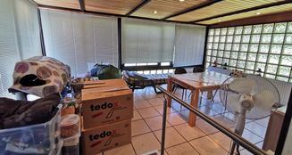 von_poll_real_estate_property_25232004_image_20