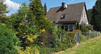 von_poll_real_estate_property_25232004_image_6