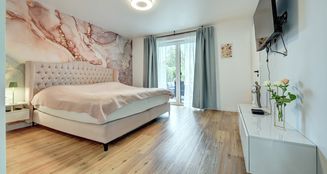 von_poll_real_estate_property_25052104_image_9