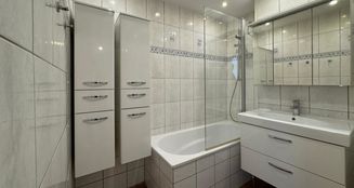 von_poll_real_estate_property_25052118_image_9