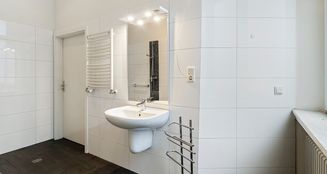 von_poll_real_estate_property_25052132_image_12