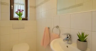 von_poll_real_estate_property_25052157_image_8