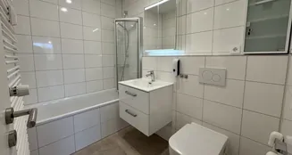 von_poll_real_estate_property_25052170_image_5