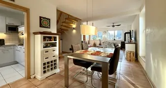 von_poll_real_estate_property_25052176_image_2