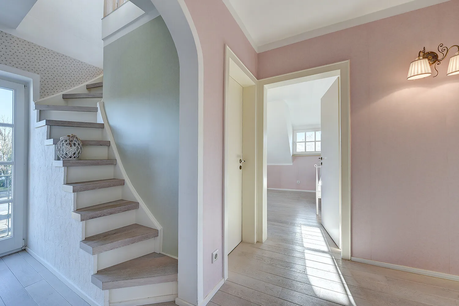 Treppe zum Spitzboden