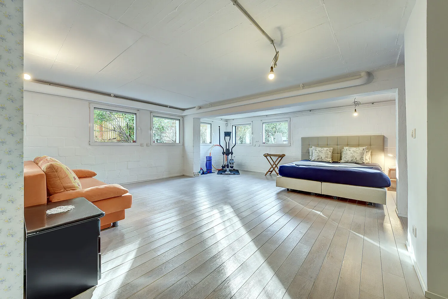 Arbeits-/Gäste-/Hobbyraum Gartengeschoss