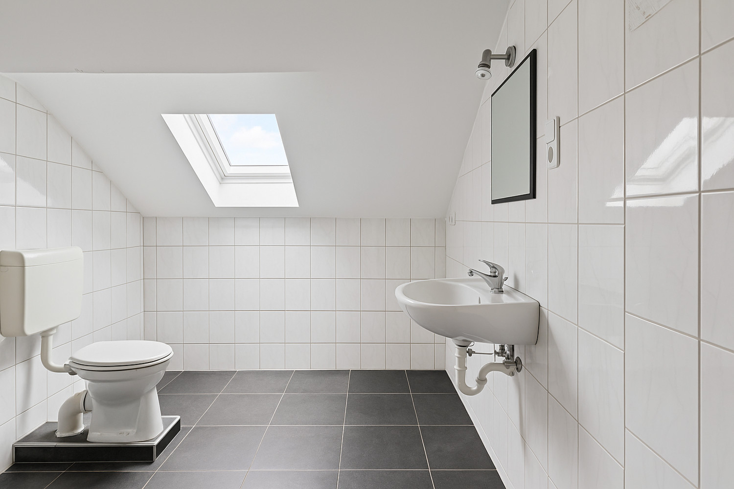 Wohnung 3: Bad Dachgeschoss