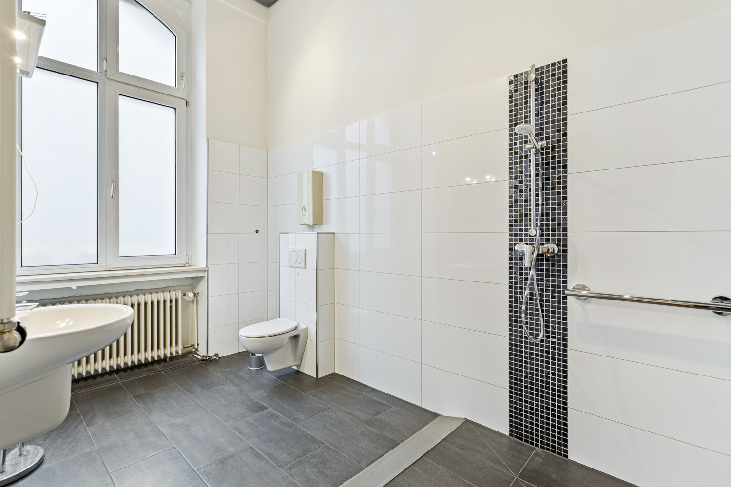 Wohnung 1: Duschbad - EG