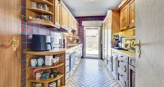 von_poll_real_estate_property_25052041_image_9