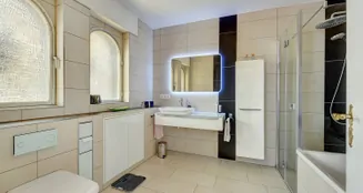 von_poll_real_estate_property_25052041_image_13