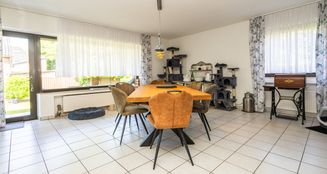 von_poll_real_estate_property_25052008_image_1