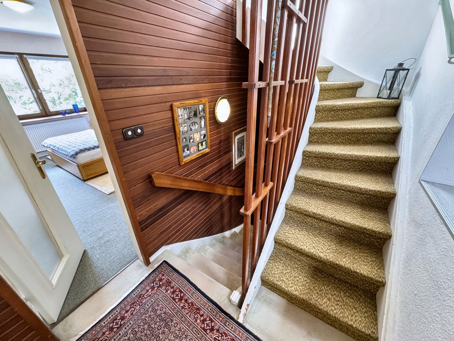 OG Treppenhaus Ansicht 1