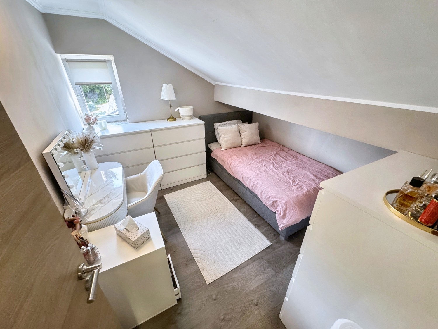 DG Kinderzimmer rechts Ansicht 1