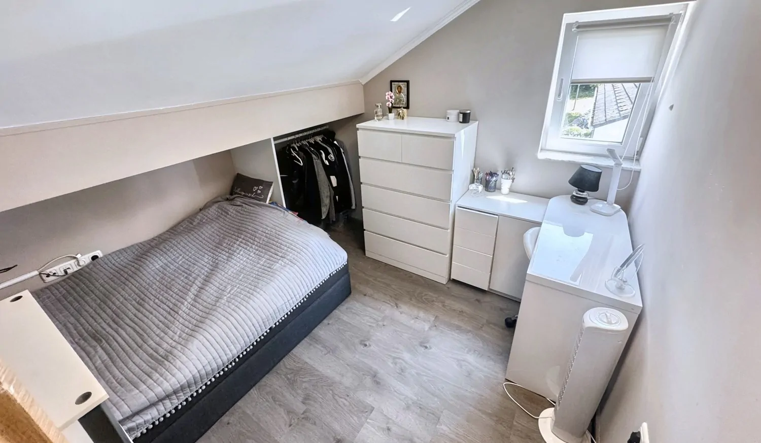 DG Kinderzimmer links Ansicht 1