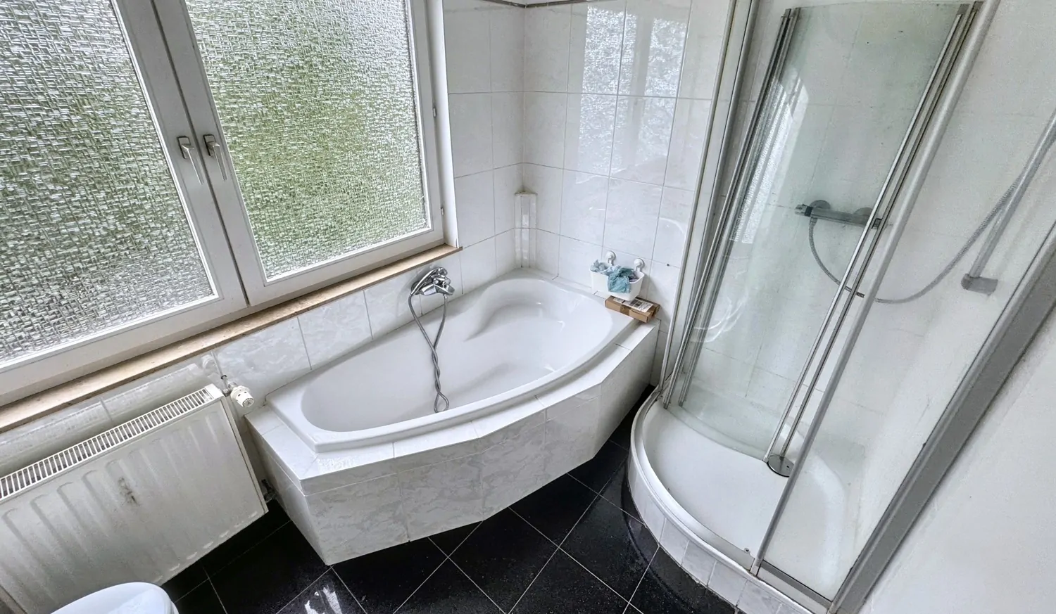 Badezimmer Ansicht 2