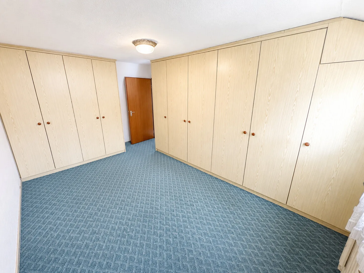DG Zimmer links Ansicht 1