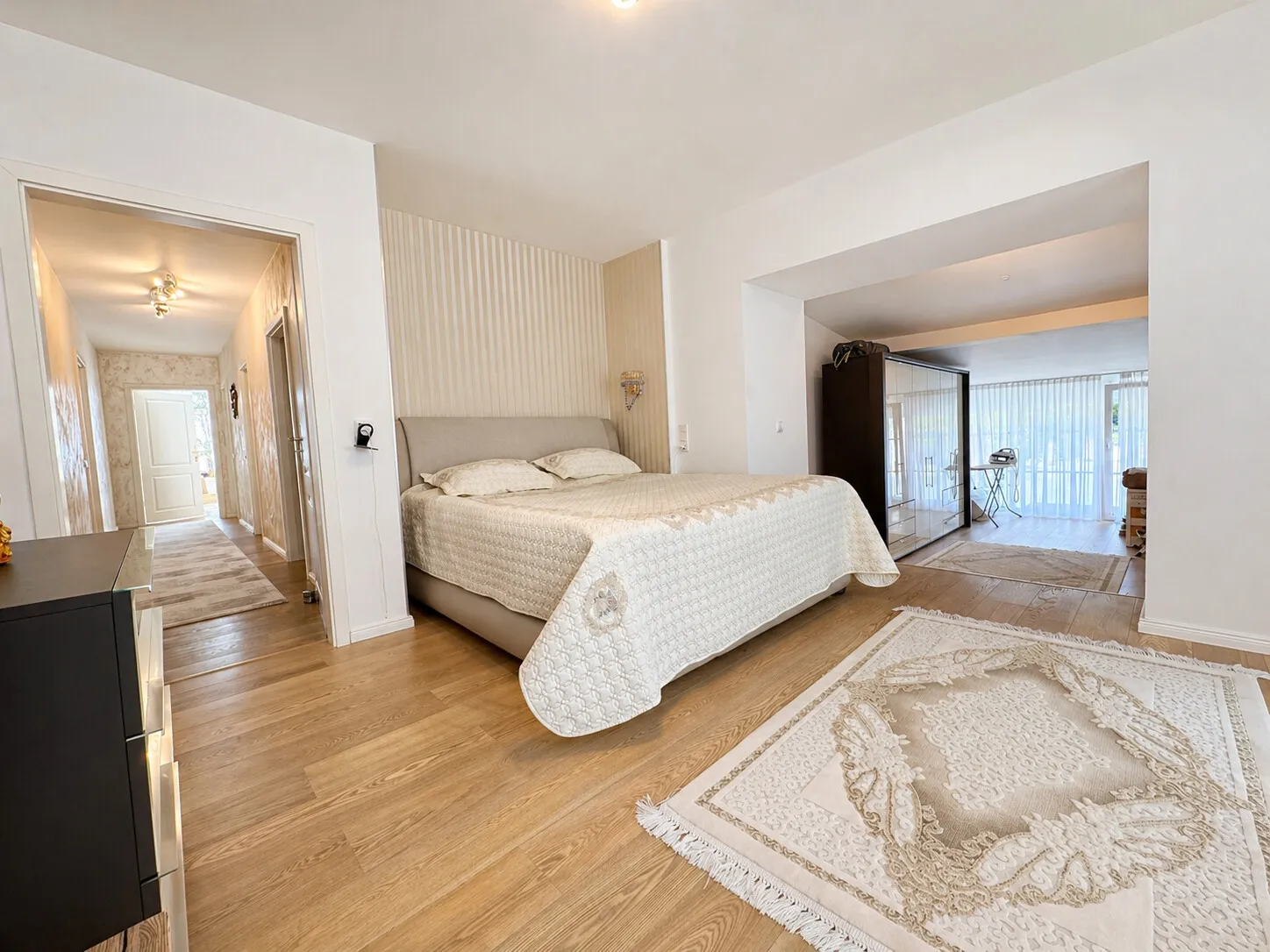 Elternschlafzimmer Ansicht 1