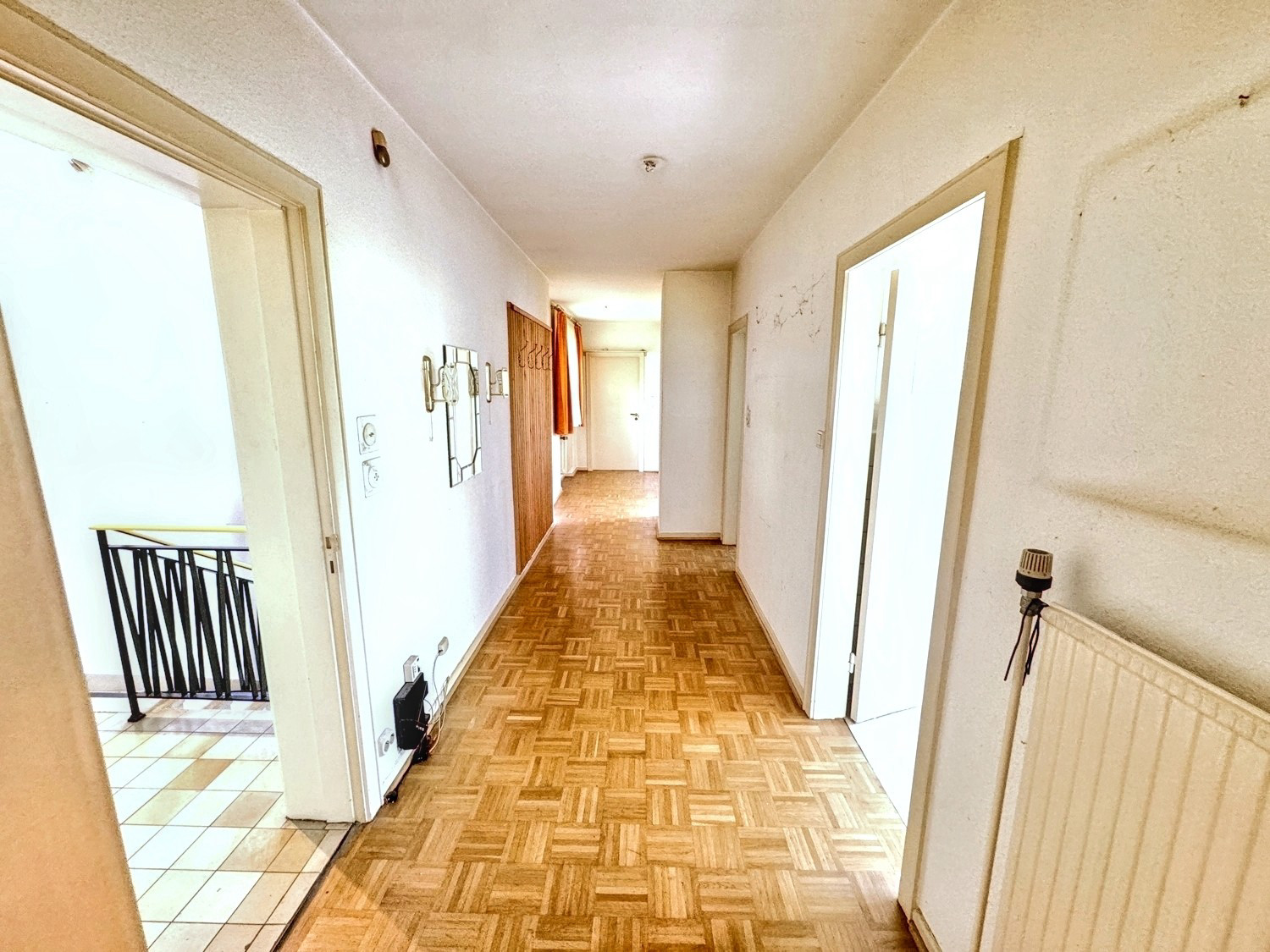Flur Wohnung links