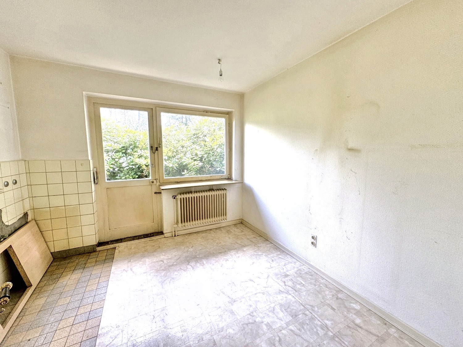 Ehemalige Küche Wohnung links