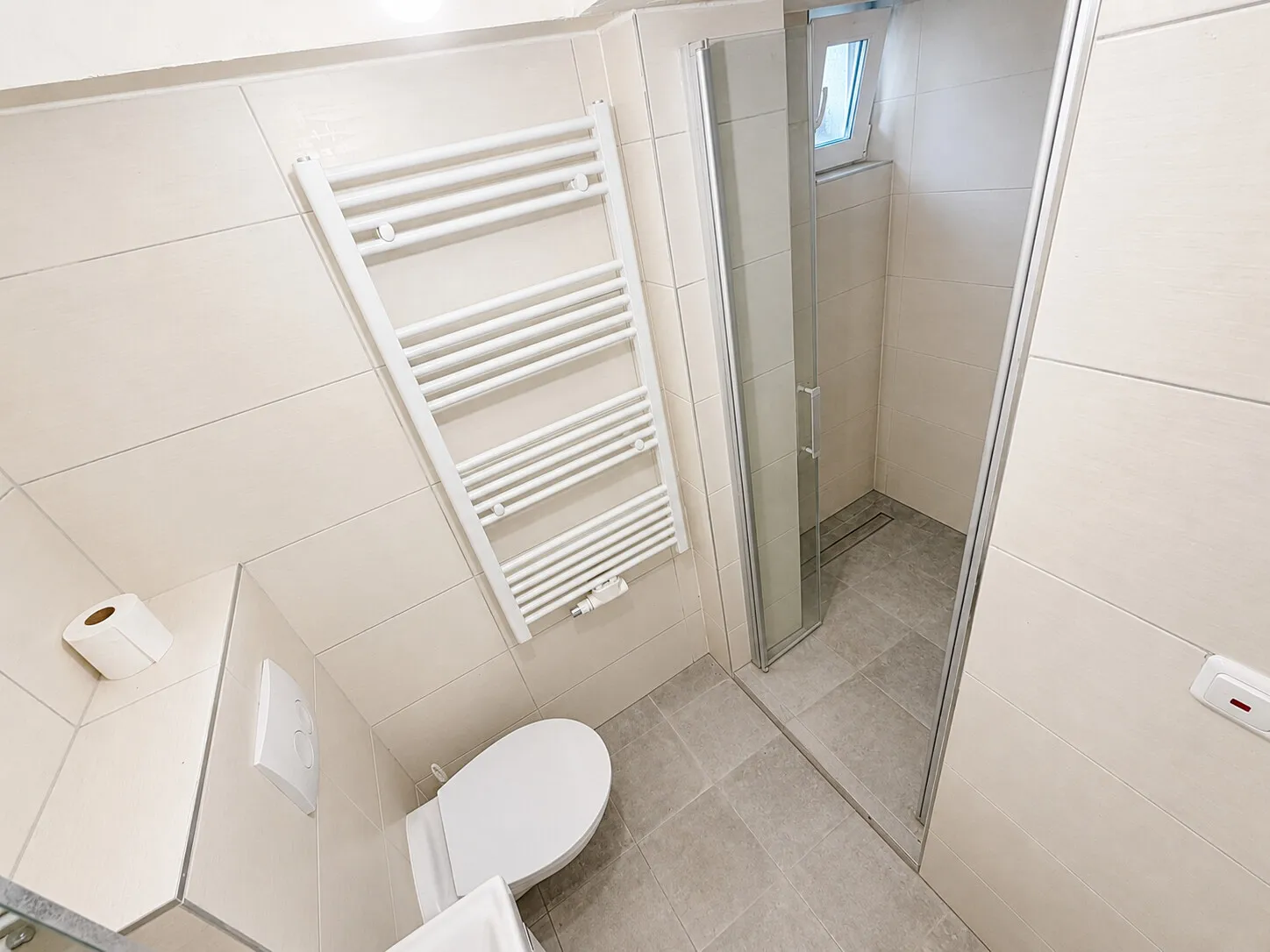 KG Badezimmer Ansicht 2