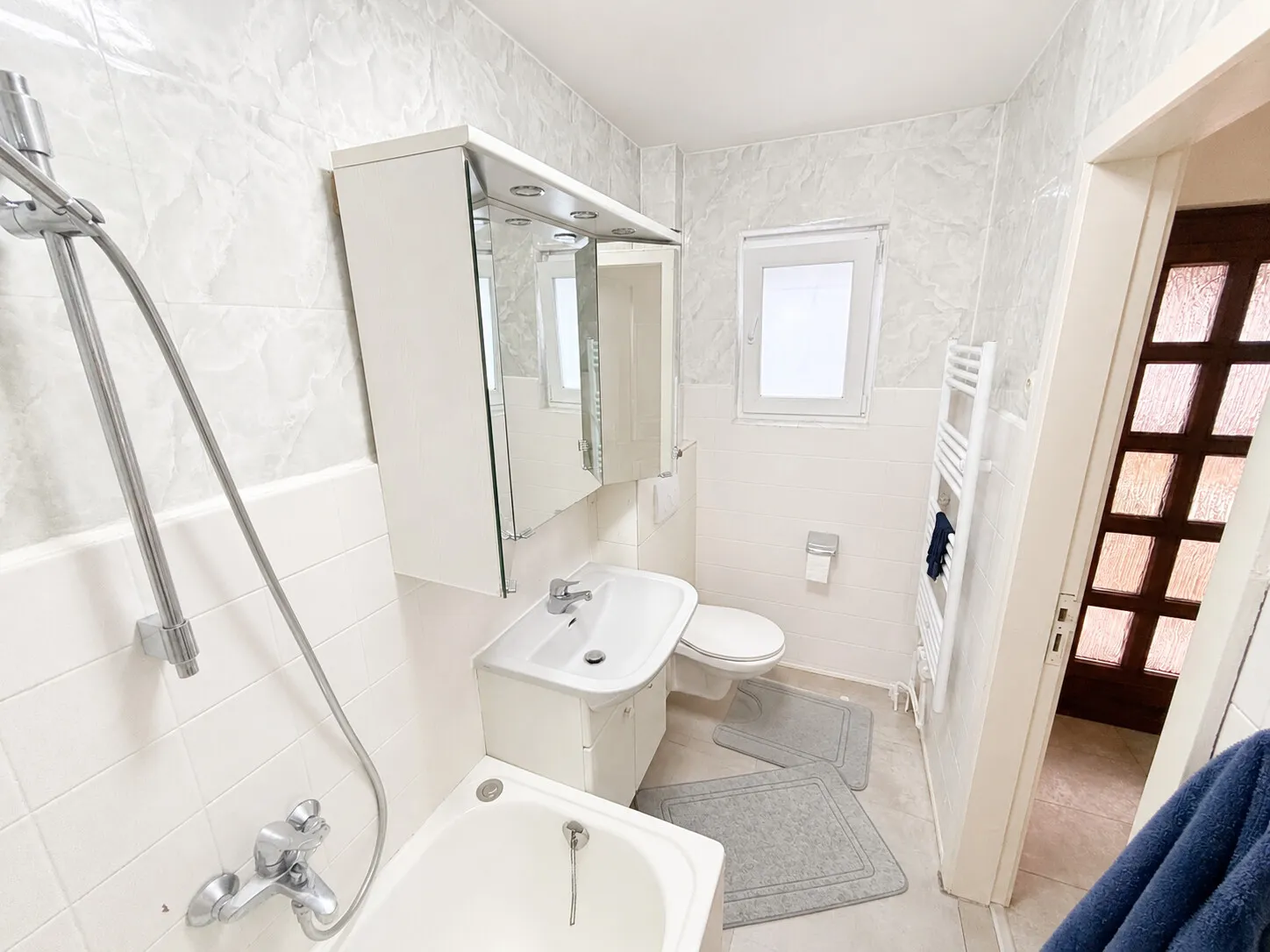 EG Badezimmer Ansicht 2