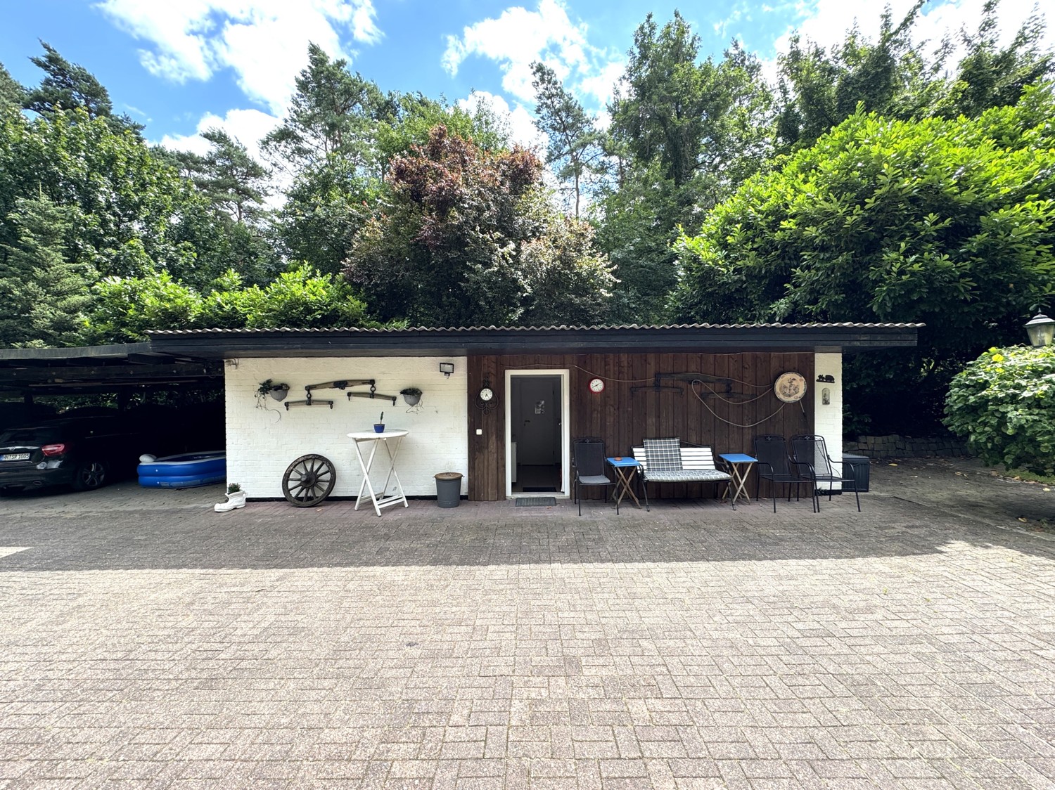 Carport + Nebengebäude