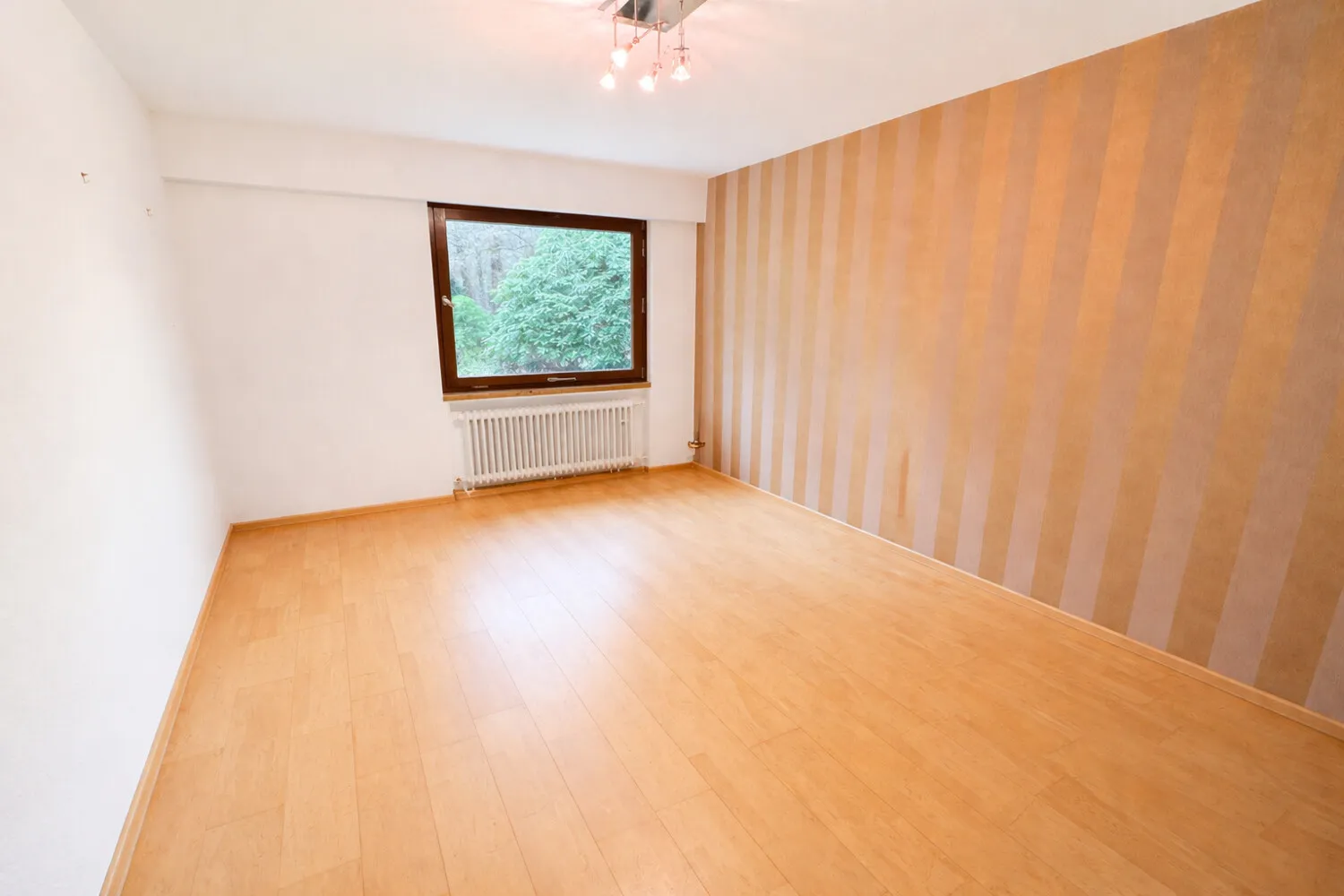 UG Kinderzimmer 2 KI geleert