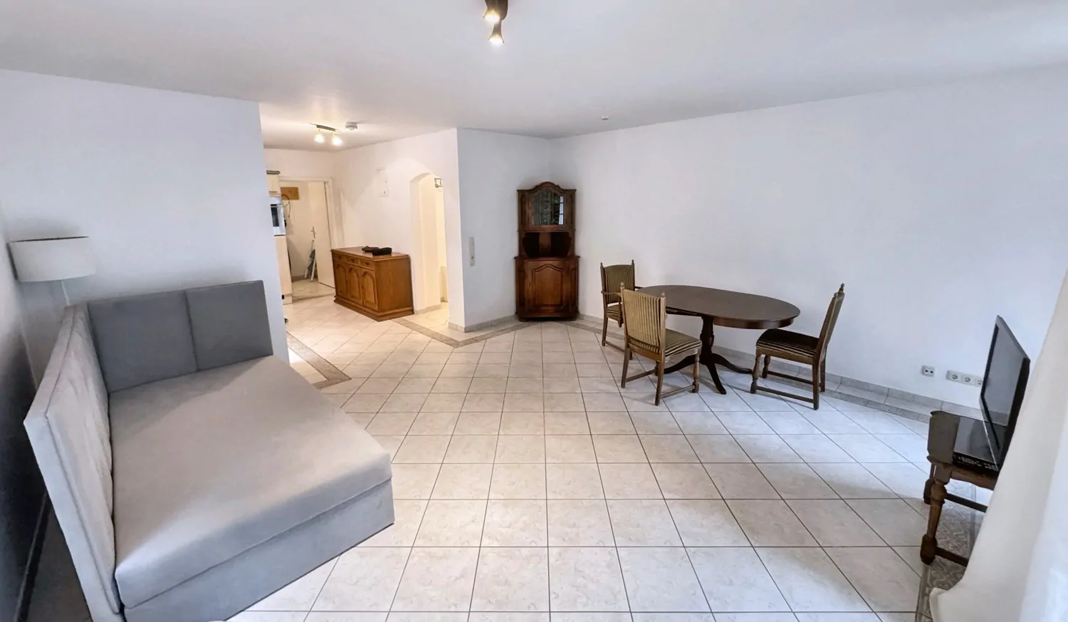 Wohnzimmer Ansicht 1