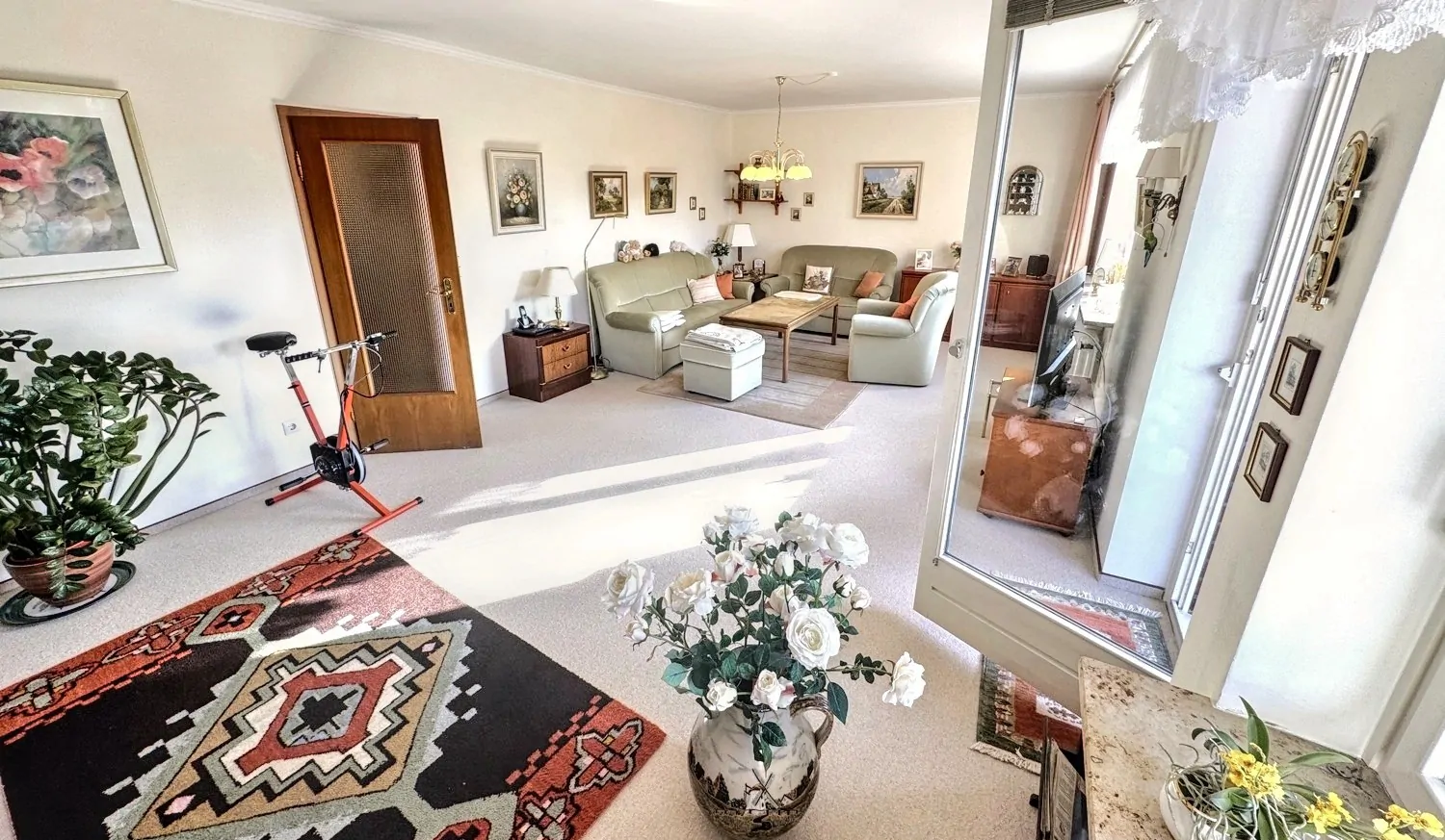 Wohnzimmer Ansicht 1