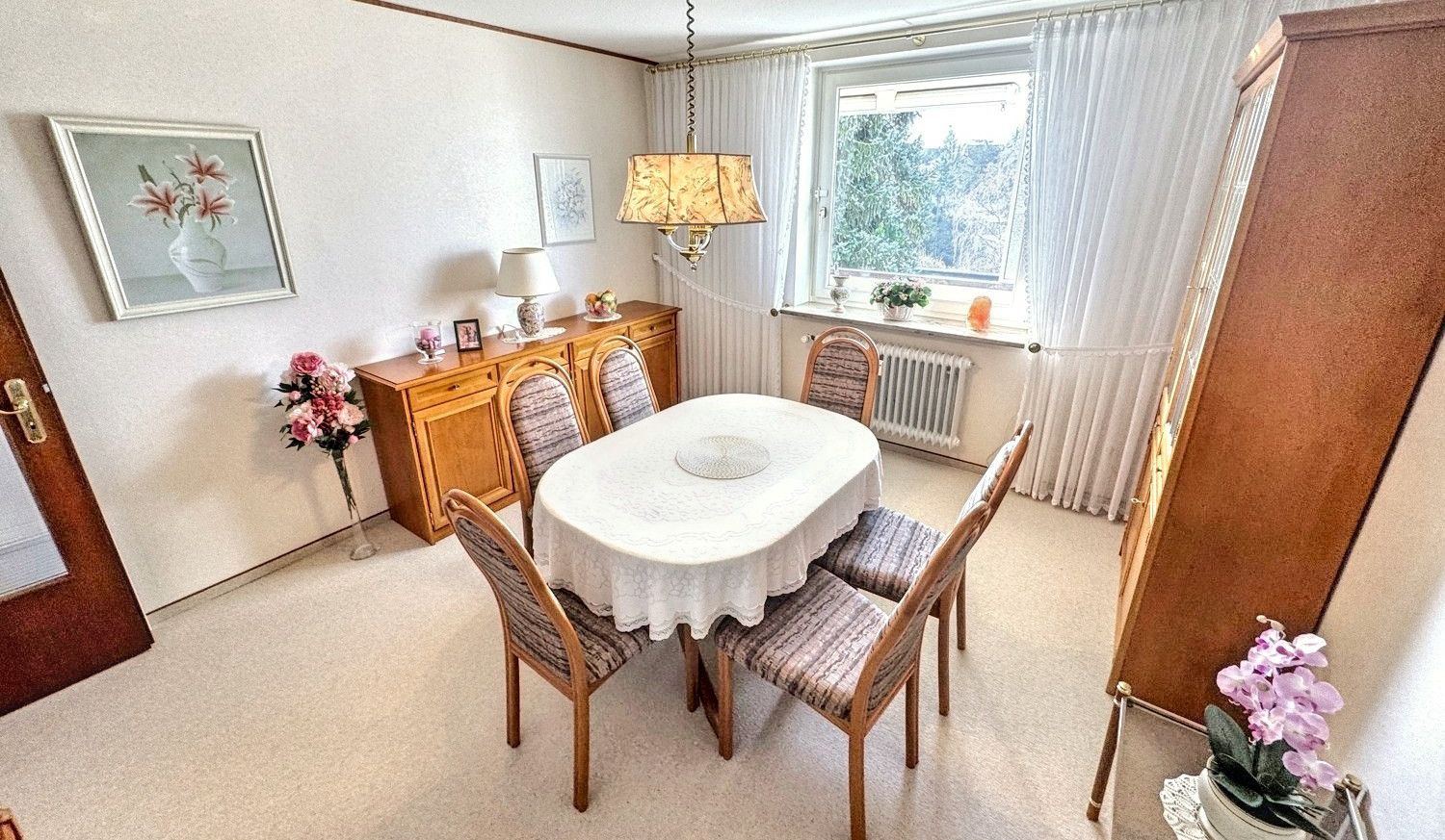 Esszimmer Ansicht 1