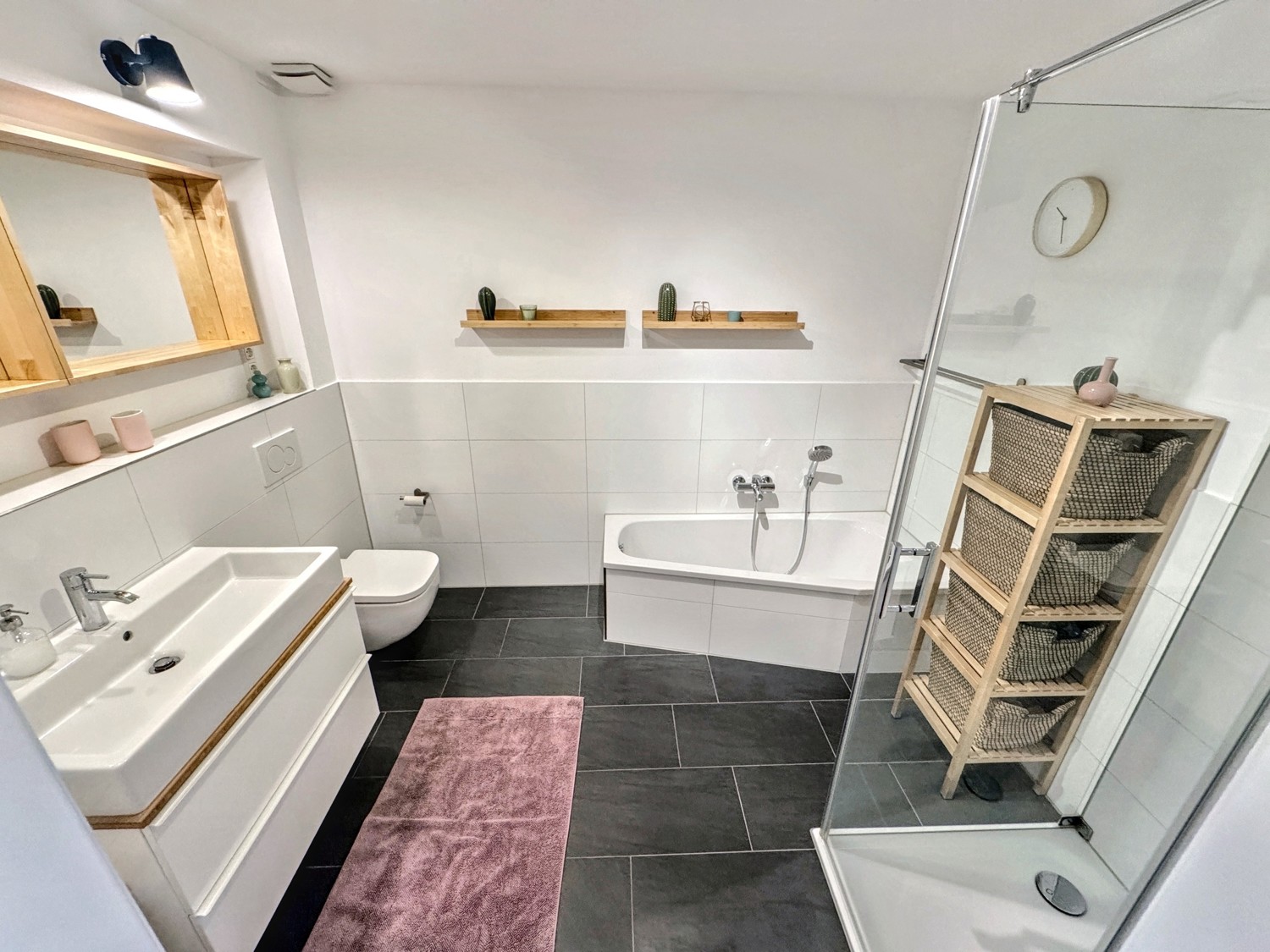 Badezimmer Ansicht 2