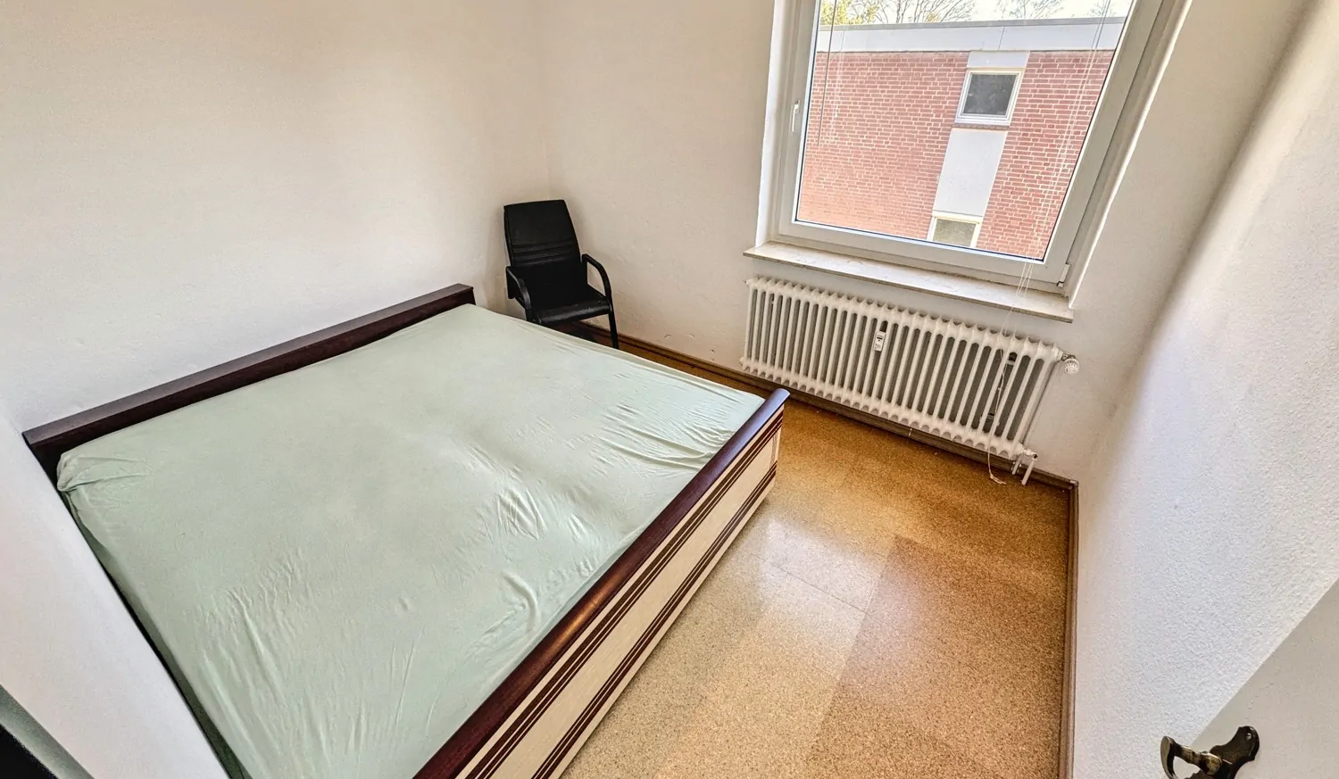 Schlafzimmer 1 Ansicht 2