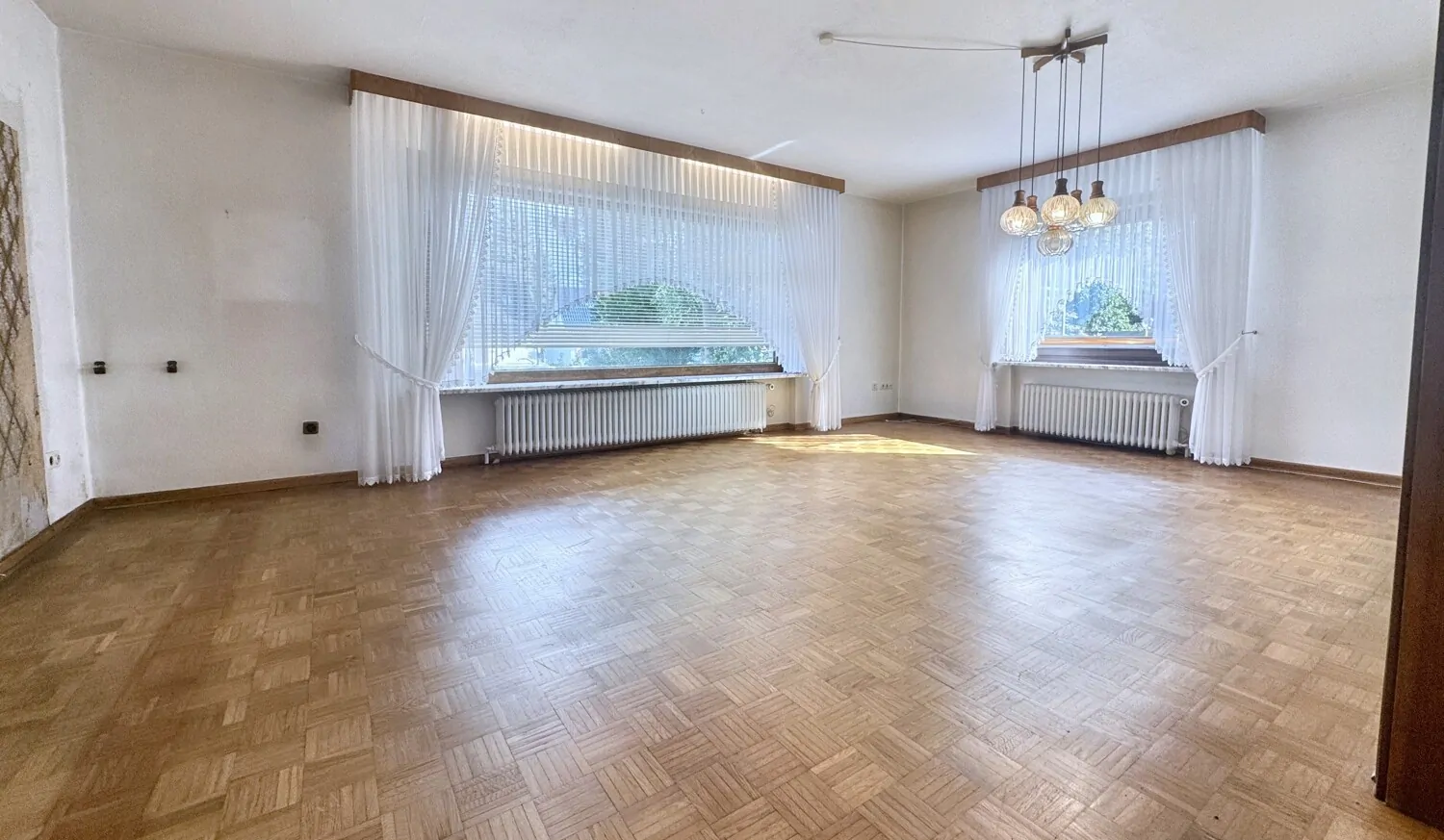 EG Wohnzimmer Ansicht 1