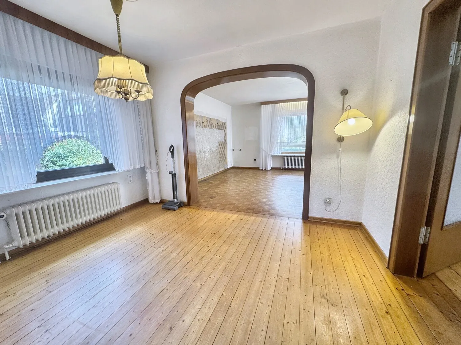 EG Essbereich und Zugang zum Wohnzimmer