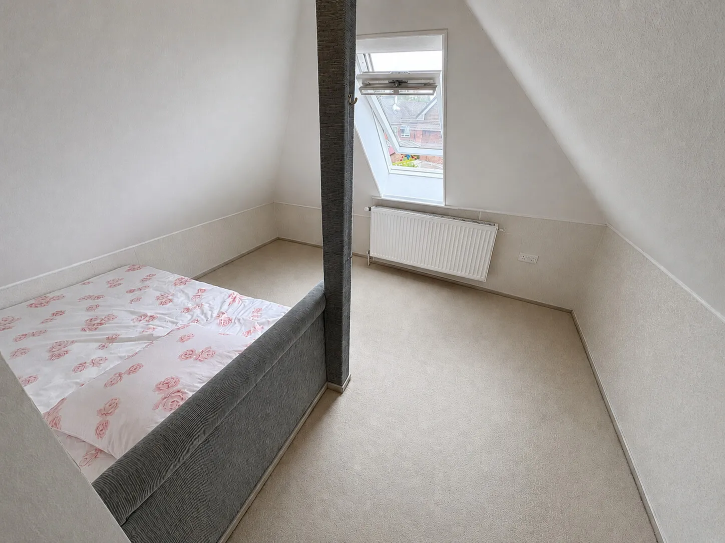 Dachgeschoss Zimmer 2