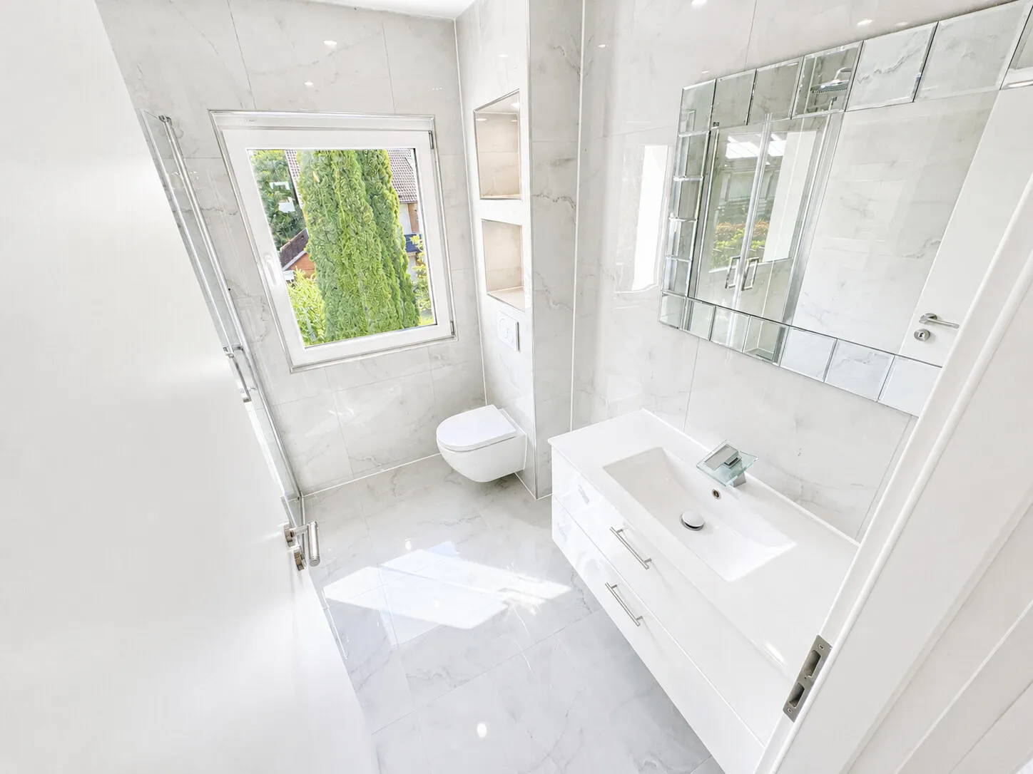 OG Badezimmer Ansicht 1