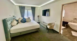 von_poll_real_estate_property_25038009_image_7