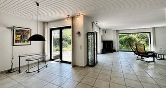 von_poll_real_estate_property_25038012_image_4