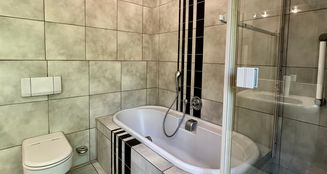 von_poll_real_estate_property_25038012_image_15