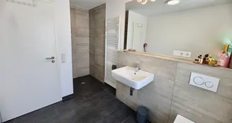 von_poll_real_estate_property_25038015_image_15