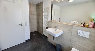 von_poll_real_estate_property_25038015_image_15