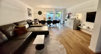 von_poll_real_estate_property_25038015_image_4